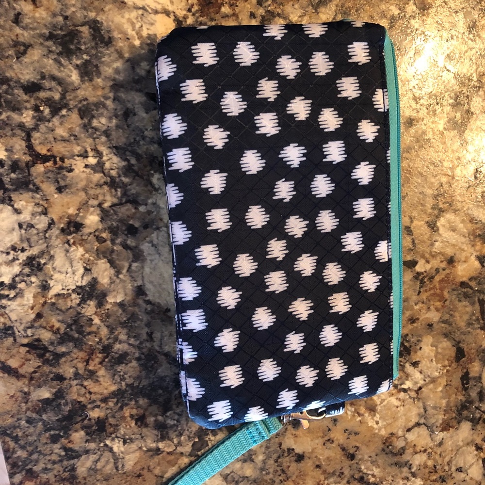 Thirty one all in one wristlet